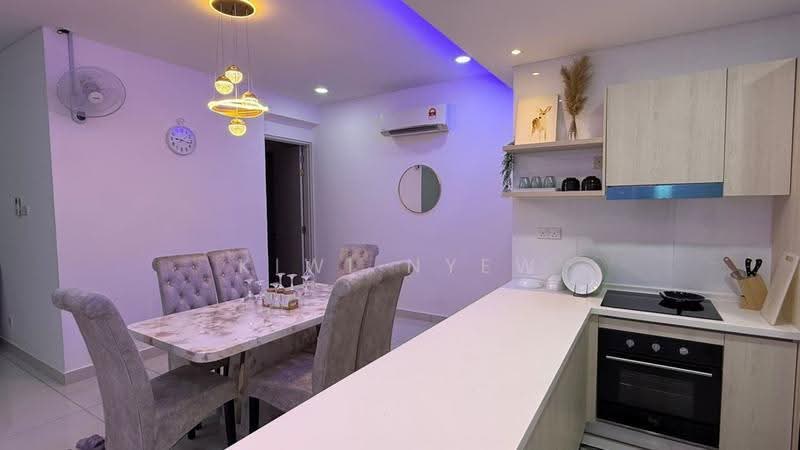 Condominium for Rent at Vivo Residential Suites - Kiwi Nyew - Dining Room - PropertyGuru.com.my