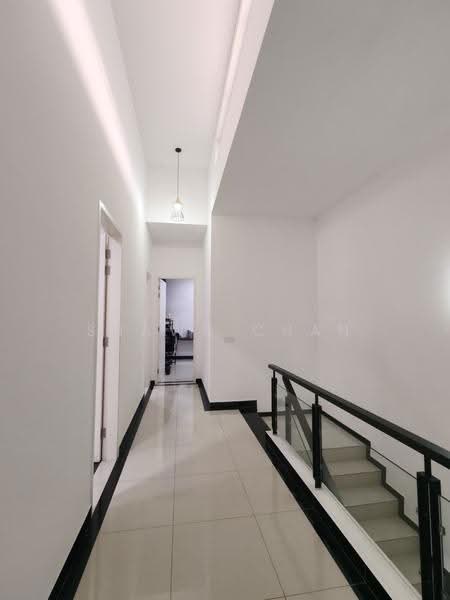 Rumah Kluster untuk Dijual di Johor Bahru (Johor) - Shawn Chan - Corridor - PropertyGuru.com.my