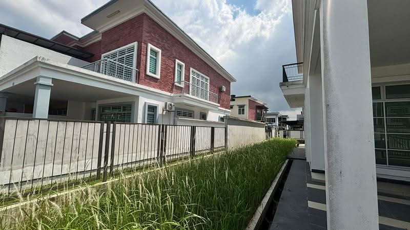 2-storey Terraced House for Sale in Bandar Indahpura (Kulai) - Julia Tan - Exterior - PropertyGuru.com.my