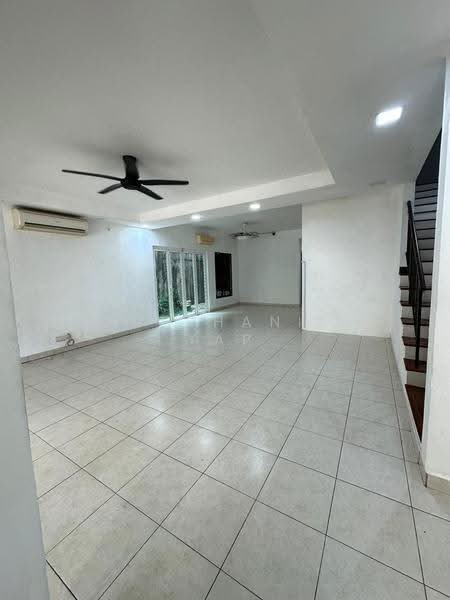 Rumah Teres 2.5-Tingkat untuk Dijual di Puchong (Selangor) - Stephanie Yap - Living Room - PropertyGuru.com.my