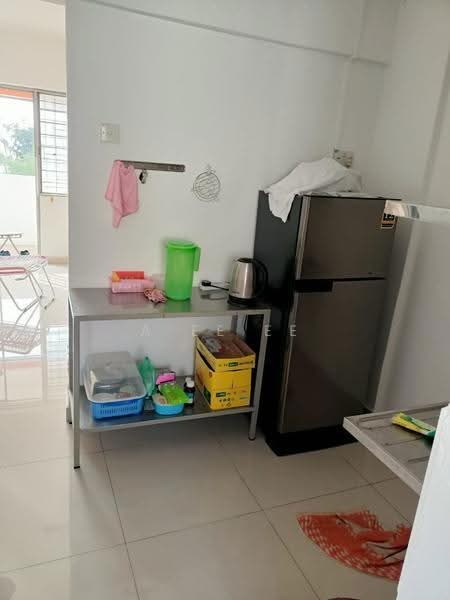Flat for Sale at Gat Lebuh Macallum - A Ee Ee - Kitchen - PropertyGuru.com.my