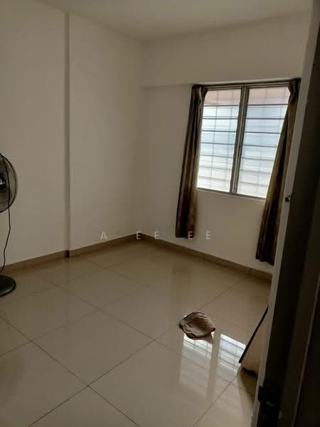 Flat for Sale at Gat Lebuh Macallum - A Ee Ee - Interior - PropertyGuru.com.my