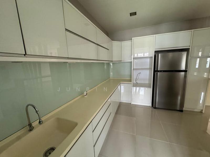 2-storey Terraced House for Sale in Bandar Kinrara Seksyen 5 (Bandar Kinrara) - Junbin Low - Kitchen - PropertyGuru.com.my