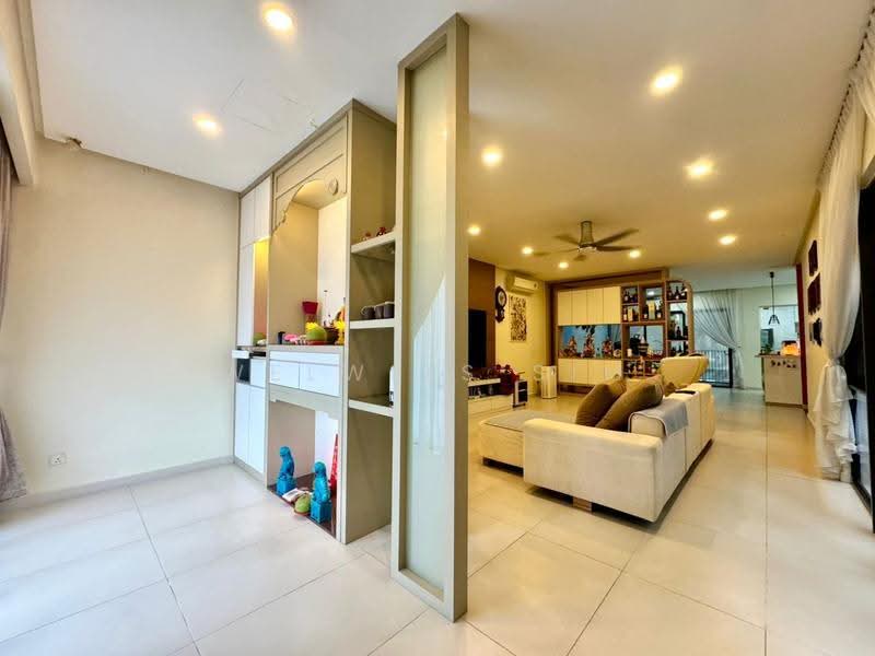 3-storey Terraced House for Sale in Batu Uban (Gelugor) - Welwits Sim - Living Room - PropertyGuru.com.my
