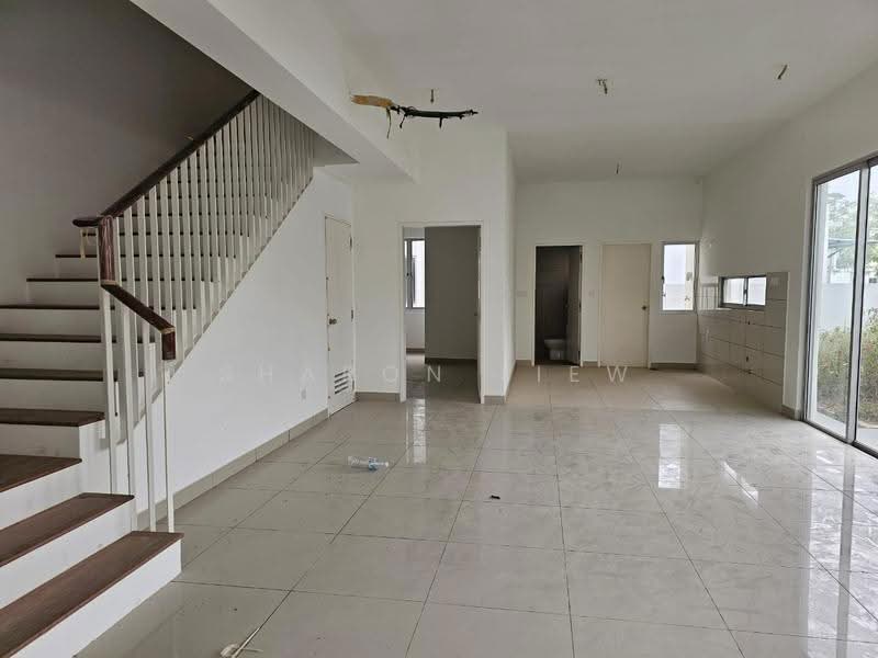 Rumah Teres 2-Tingkat untuk Dijual di Bandar Gamuda Cove (Dengkil) - Sharon Liew - Living Room - PropertyGuru.com.my