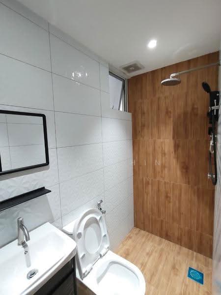 2.5-storey Terraced House for Rent in Sri Petaling (Kuala Lumpur) - Ping Chin - Bathroom - PropertyGuru.com.my