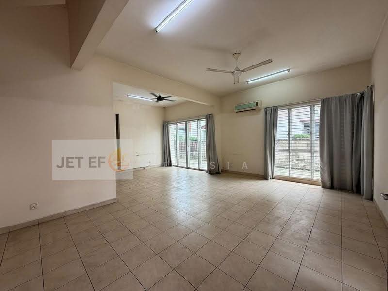 Rumah Kluster untuk Dijual di Klang (Selangor) - Joel Sia - Living Room - PropertyGuru.com.my