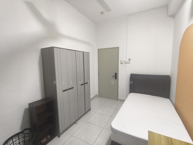 Kediaman Servis untuk Disewa di BSP 21 - Kelvin Soh - Bedroom - PropertyGuru.com.my