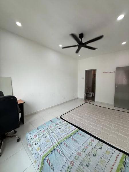 Service Residence for Sale at Jentayu Residensi @ Tampoi - Alice Goh - Bedroom - PropertyGuru.com.my