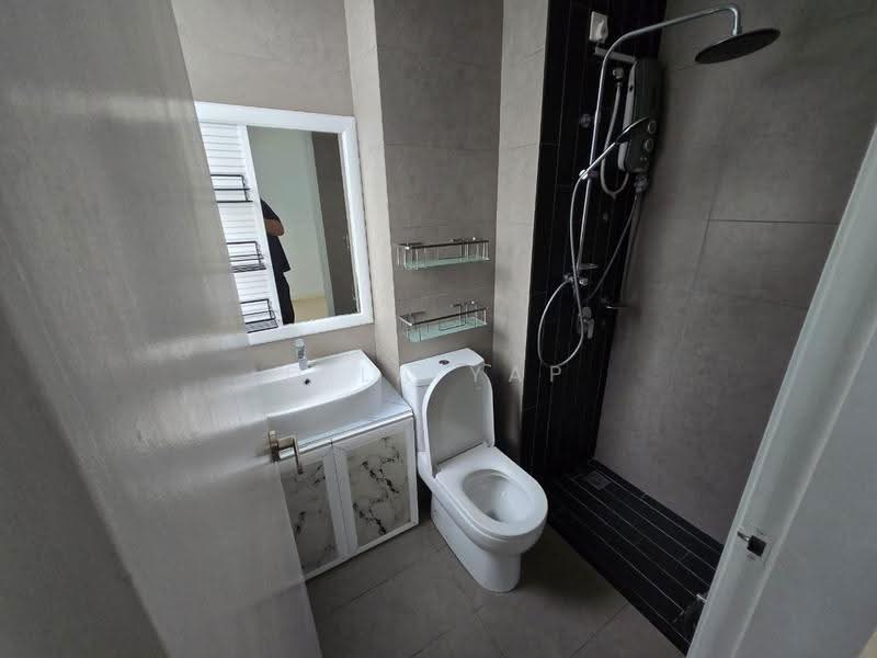 Kediaman Servis untuk Disewa di H2O Residences - Dila Yap - Bathroom - PropertyGuru.com.my
