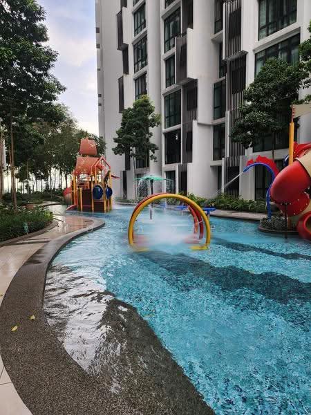 Kediaman Servis untuk Disewa di H2O Residences - Dila Yap - Pool - PropertyGuru.com.my