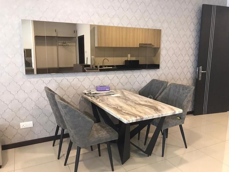 Kediaman Servis untuk Disewa di Molek Regency - Jaden Tio - Dining Room - PropertyGuru.com.my