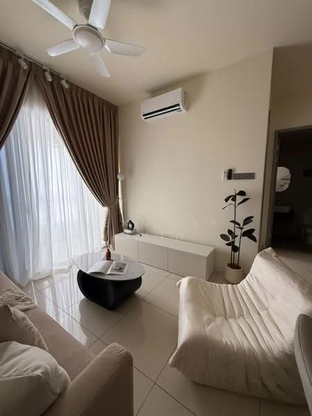 Kediaman Servis untuk Disewa di The Era @ Duta North - Jennifer Chin - Living Room - PropertyGuru.com.my