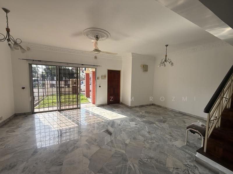 2-storey Terraced House for Sale in Cheras (Selangor) - Fiqri Hazim Rozmi - Living Room - PropertyGuru.com.my