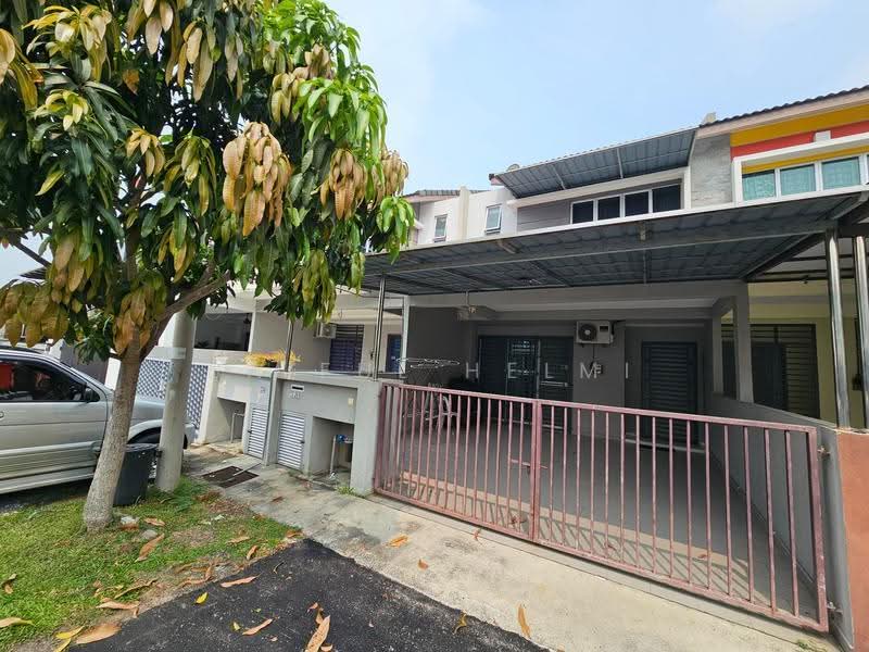 Terraced House for Sale in Bandar Baru Kuala Selangor (Kuala Selangor) - SAIFUL HELMI - Exterior - PropertyGuru.com.my