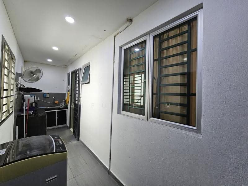 Terraced House for Sale in Bandar Baru Kuala Selangor (Kuala Selangor) - SAIFUL HELMI - Kitchen - PropertyGuru.com.my
