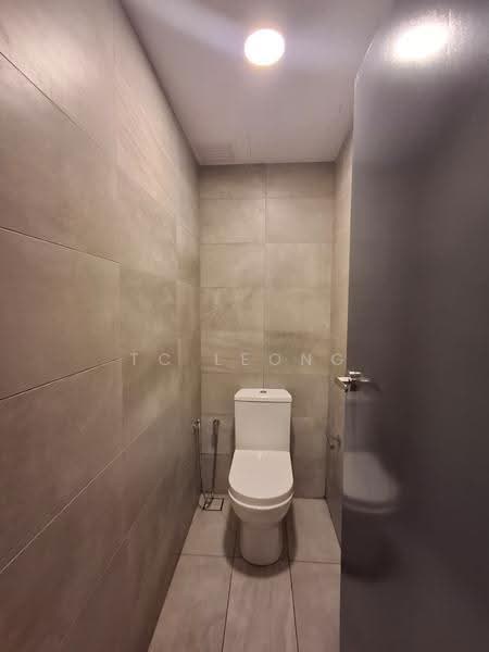 Kediaman Servis untuk Disewa di Henna Residence  @ The Quartz WM - TC Leong - Bathroom - PropertyGuru.com.my