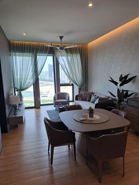 Kediaman Servis untuk Dijual di City of Dreams - Wei Chin Ooi - Living Room - PropertyGuru.com.my