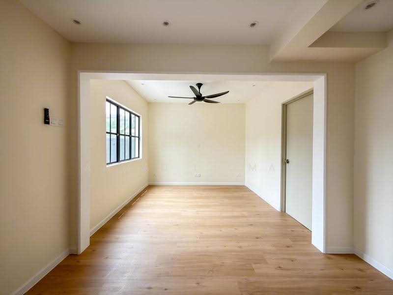 Rumah Teres 2-Tingkat untuk Dijual di Taman Sri Sinar (Segambut) - Ahmad Luqman - Living Room - PropertyGuru.com.my