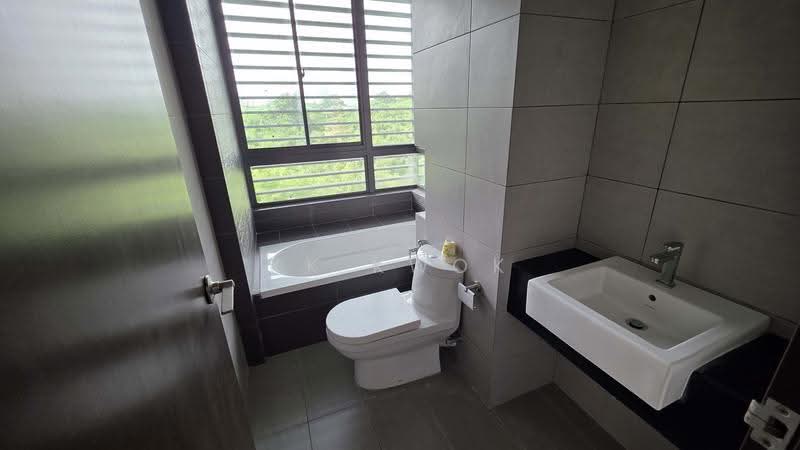 Condominium for Sale at Marinox Sky Villas - KK Kwok - Bathroom - PropertyGuru.com.my