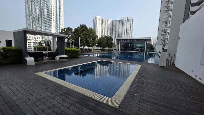 Condominium for Sale at Marinox Sky Villas - KK Kwok - Pool - PropertyGuru.com.my