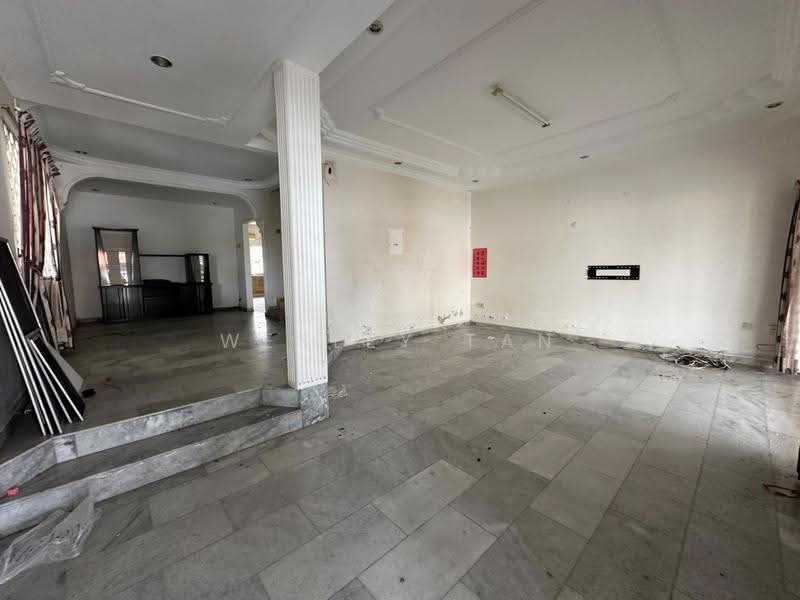 2-storey Terraced House for Sale in Kampung Lapan (Melaka City) - Wesley Tan - Living Room - PropertyGuru.com.my