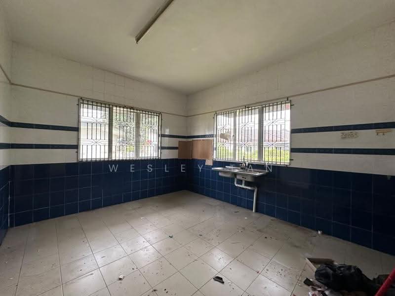 2-storey Terraced House for Sale in Kampung Lapan (Melaka City) - Wesley Tan - Kitchen - PropertyGuru.com.my