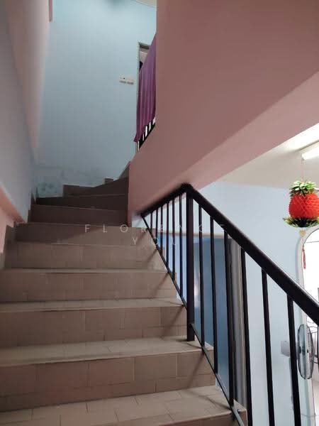 Pangsapuri untuk Dijual di Flat Pandan Jaya - Florence You - Corridor - PropertyGuru.com.my