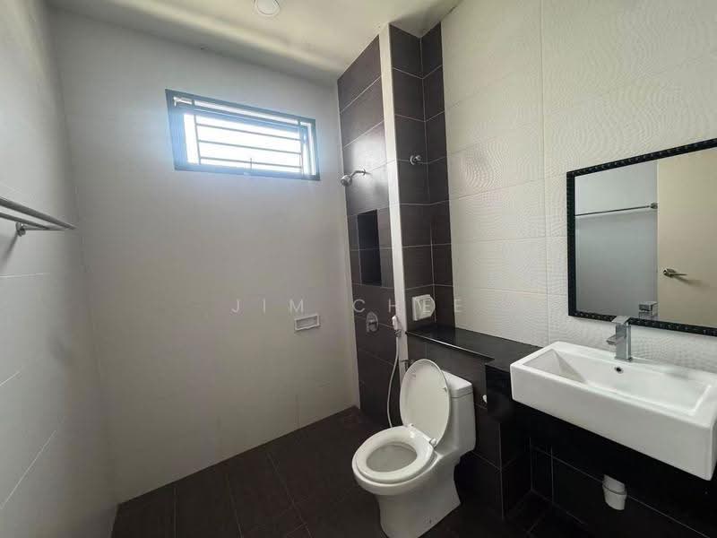 Cluster House for Rent in Bukit Indah (Iskandar Puteri (Nusajaya)) - Jim Chee - Bathroom - PropertyGuru.com.my