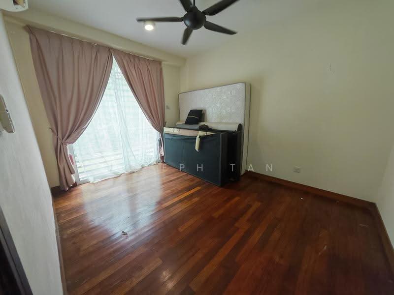 3-storey Terraced House for Sale in Gelugor (Penang) - Joseph Tan - Bedroom - PropertyGuru.com.my