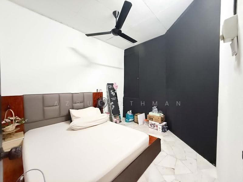 Rumah Teres 1-Tingkat untuk Dijual di Taman Pinggiran Pedas (Pedas) - Azrul Othman - Bedroom - PropertyGuru.com.my