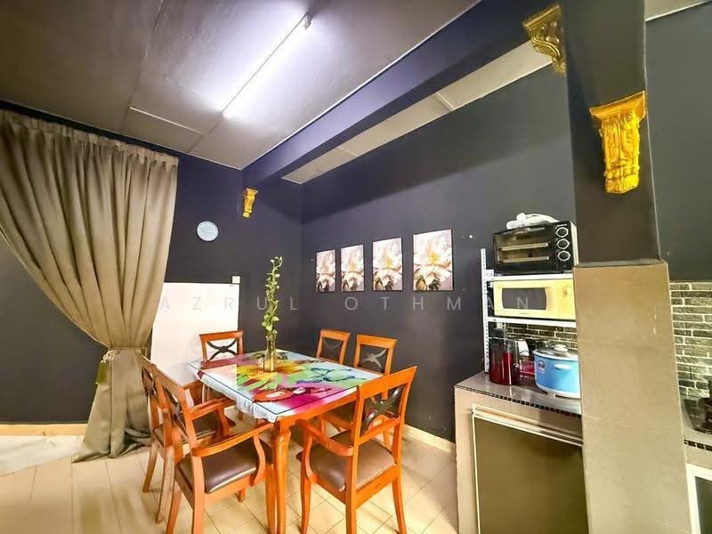 Rumah Teres 1-Tingkat untuk Dijual di Taman Pinggiran Pedas (Pedas) - Azrul Othman - Dining Room - PropertyGuru.com.my