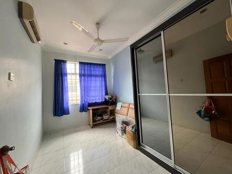 Rumah Bandar untuk Dijual di Taman Bukit Cheng (Cheng) - Woon . - PropertyGuru.com.my