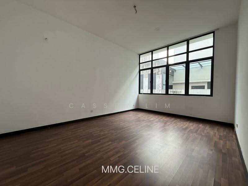 Bungalow House for Sale in Klang (Selangor) - Cassey Lim - Living Room - PropertyGuru.com.my