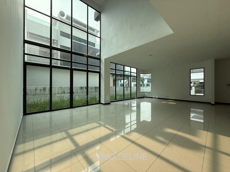 Bungalow House for Sale in Klang (Selangor) - Cassey Lim - Living Room - PropertyGuru.com.my