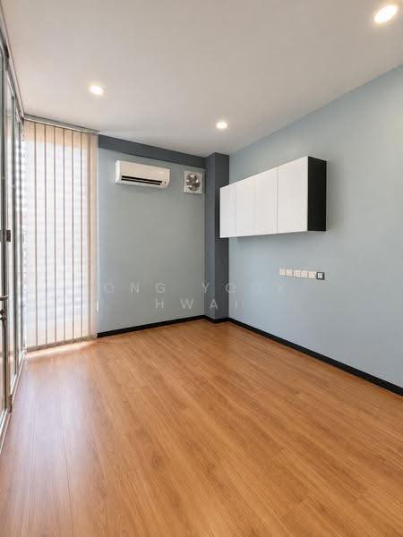Shop / Office for Sale in Kajang (Selangor) - Ong Yook Hwai - Interior - PropertyGuru.com.my
