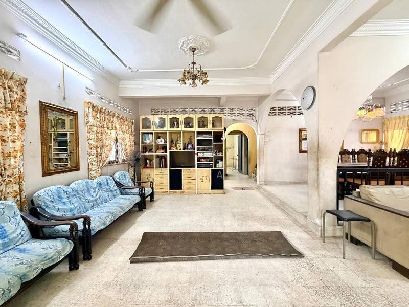 Rumah Banglo untuk Dijual di Kampung Changkat (Gombak) - Arbain Mahmood - Living Room - PropertyGuru.com.my