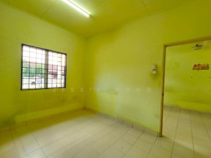 1-storey Terraced House for Sale in Kampung Melayu Batu 16 (Rawang) - Jessie Wong - Interior - PropertyGuru.com.my