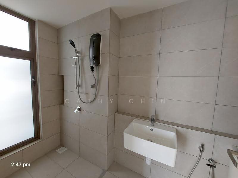 Kondominium untuk Disewa di Dwitara Residences - Cathy Chin - Bathroom - PropertyGuru.com.my