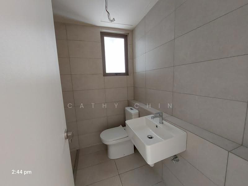 Kondominium untuk Disewa di Dwitara Residences - Cathy Chin - Bathroom - PropertyGuru.com.my