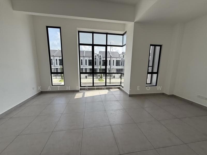 2-storey Terraced House for Sale in Setia Eco Cascadia (Tebrau) - Katherine Leow - Living Room - PropertyGuru.com.my