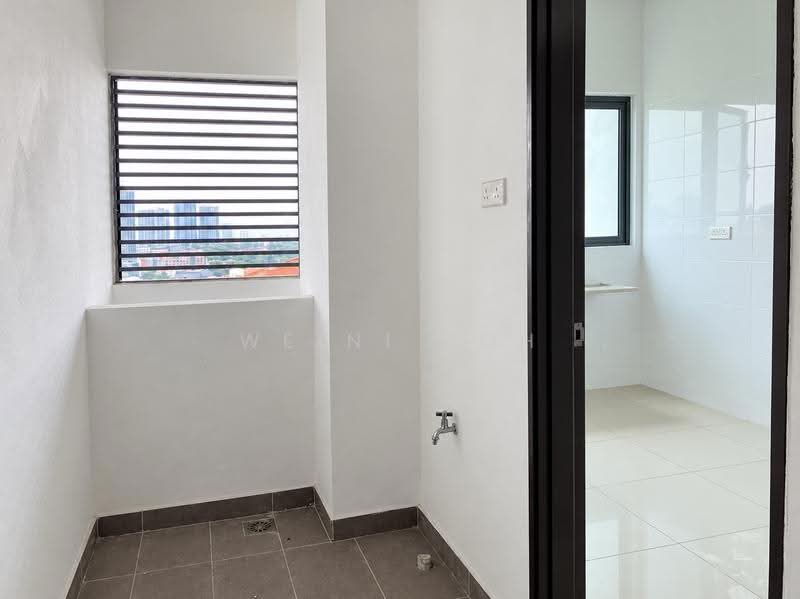 Service Residence for Sale at SkyVille 8 @ Benteng 8 - Weini Soh - Utility Yard Room - PropertyGuru.com.my