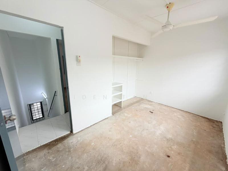 Rumah Teres 2-Tingkat untuk Dijual di Taman Damai Jaya (Skudai) - Iden Tan - Interior - PropertyGuru.com.my