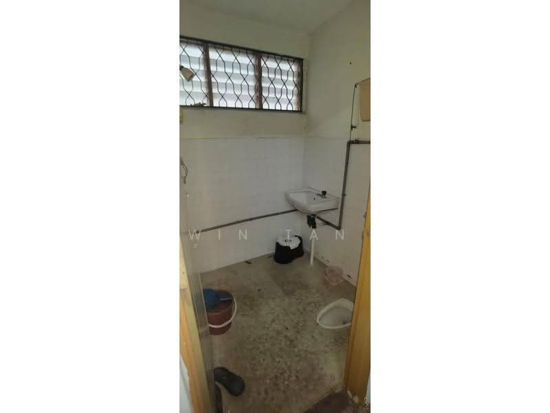 2-storey Terraced House for Sale in Kulai (Johor) - Win Tan - Bathroom - PropertyGuru.com.my