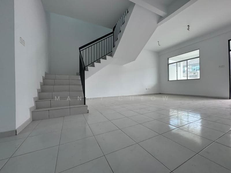 2-storey Terraced House for Sale in Taman Scientex Rawang (Rawang) - Mandy Cheow - Living Room - PropertyGuru.com.my