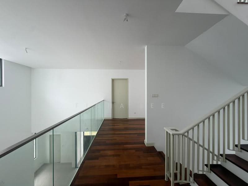 Rumah Banglo untuk Dijual di Kota Kemuning (Shah Alam) - Fiona Lee - Corridor - PropertyGuru.com.my