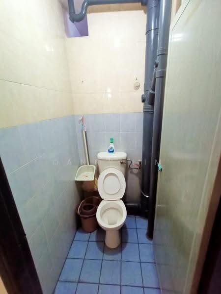 Pangsapuri untuk Disewa di Sri Saujana - Danny Lim - Bathroom - PropertyGuru.com.my