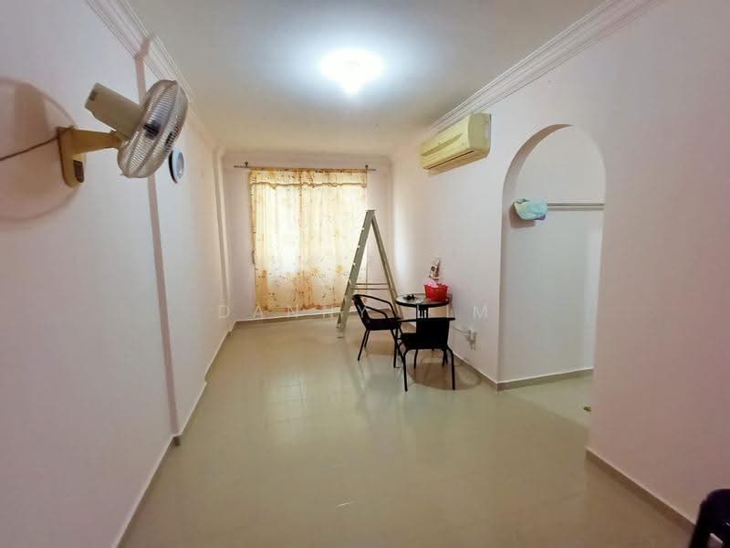 Pangsapuri untuk Disewa di Sri Saujana - Danny Lim - Living Room - PropertyGuru.com.my