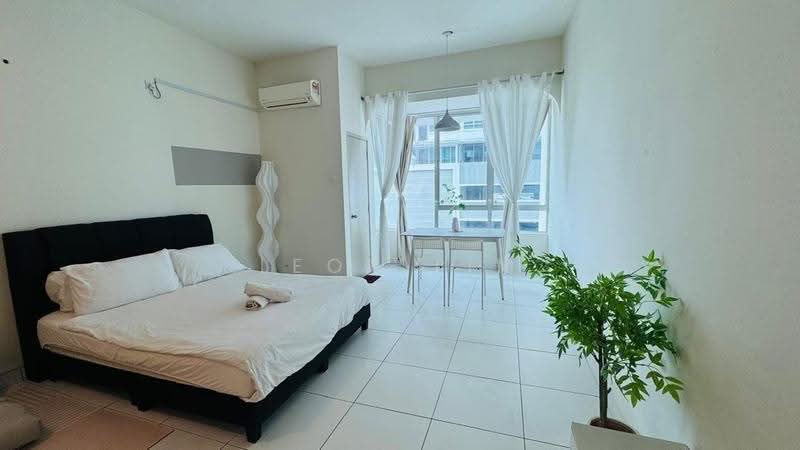 Kediaman Servis untuk Dijual di Akademik Suite - Leon Lim - Bedroom - PropertyGuru.com.my
