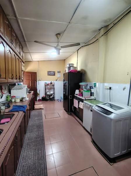 Rumah Teres 2-Tingkat untuk Dijual di Sri Petaling (Kuala Lumpur) - Ping Chin - Kitchen - PropertyGuru.com.my